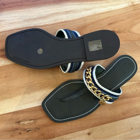 New Tory Burch Mini Benton Chain Thong Sandals Poblano - Picture 6 of 6